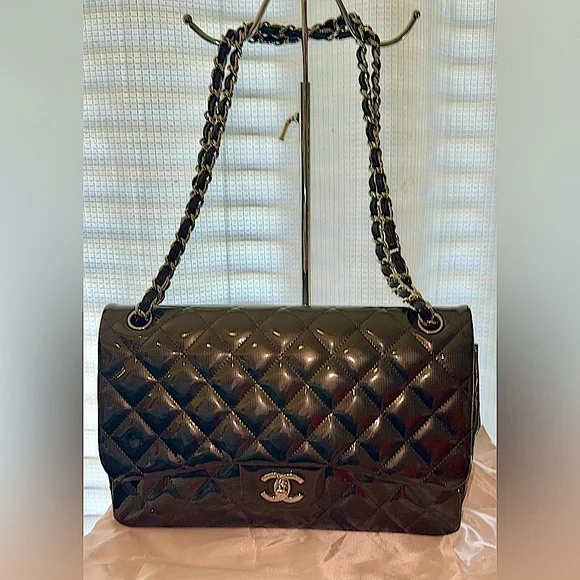 EUC Chanel JUMBO Double Flap Striated Green Quilted Patent Leather Shoulder Bag - Picture 16 of 16